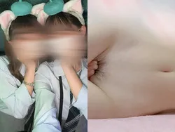 バレー部の18歳現役JKが高校のトイレでオナニー動画自撮り